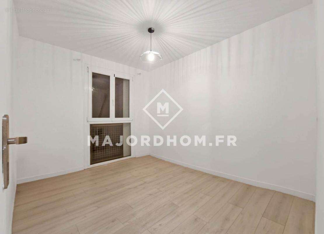 Appartement à MARSEILLE-9E
