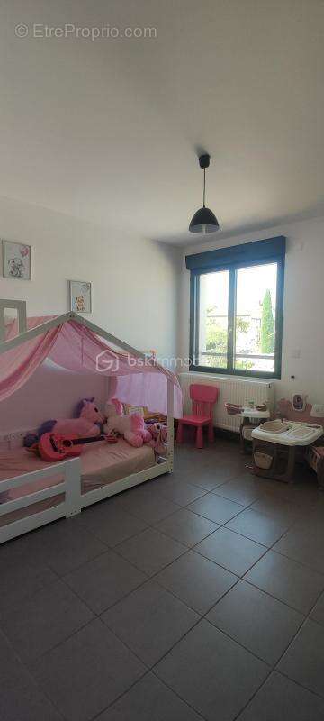 Villa moderne de 106m² - 4 chambres - garage - jardin - photo 12