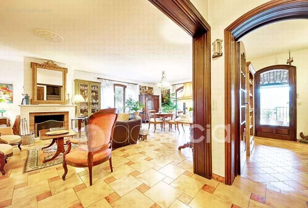 Maison à PEYMEINADE