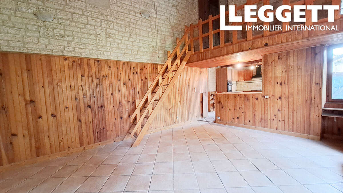 Maison à LONGRE