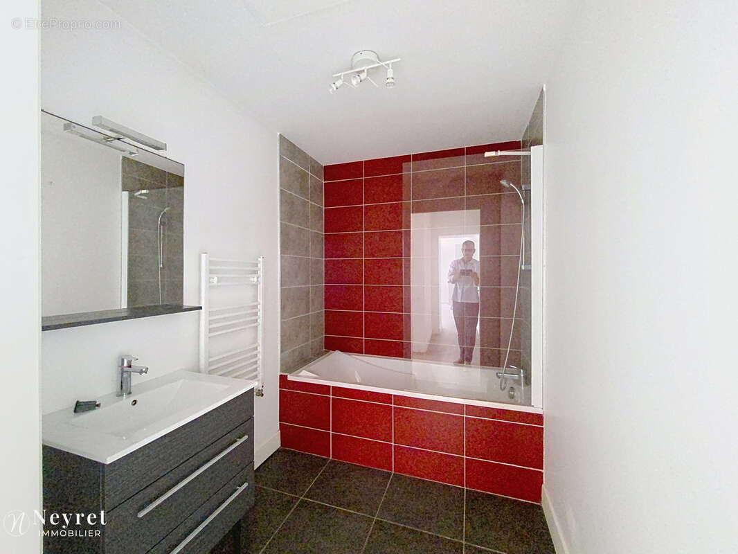 T4 92m2 parfait état - photo 10