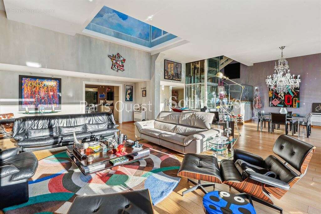 Maison à NEUILLY-SUR-SEINE