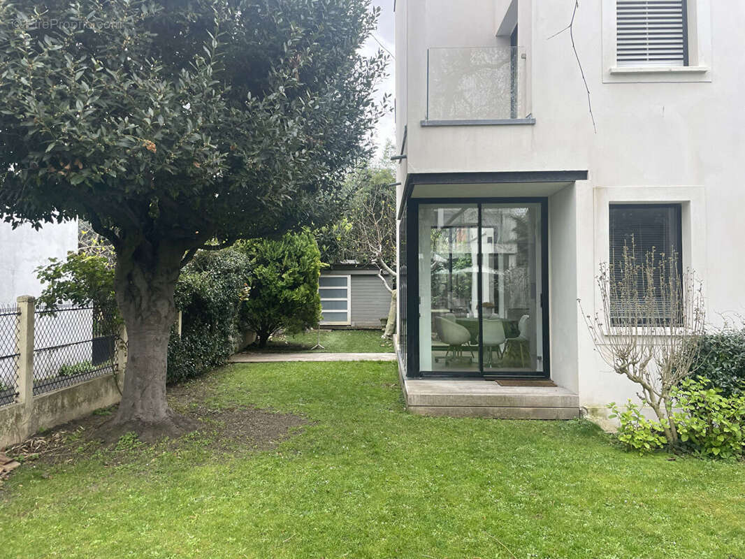 Maison à PUTEAUX