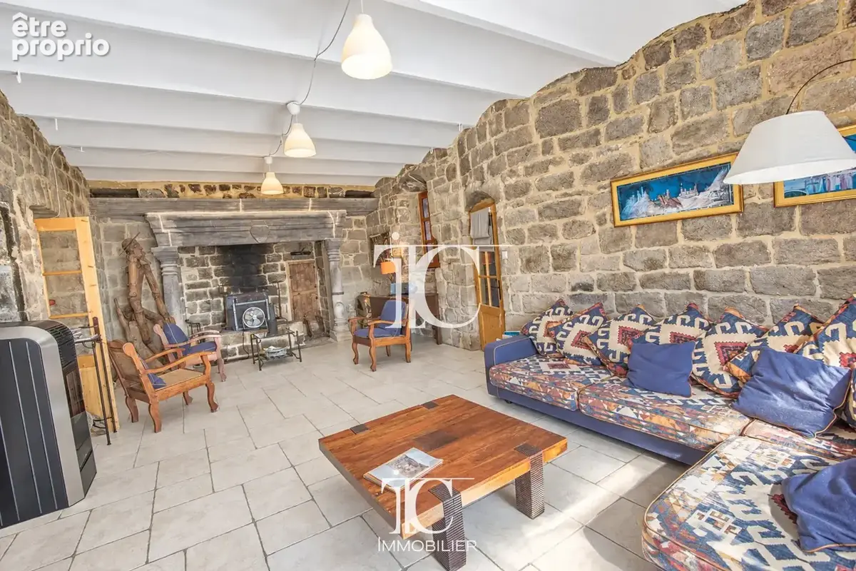 Propriete du xviieme siecle 400m² habitable 4280m² de terrain - photo 23