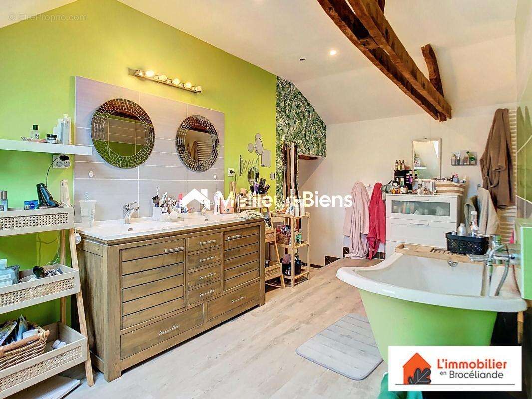 Maison à PLELAN-LE-GRAND