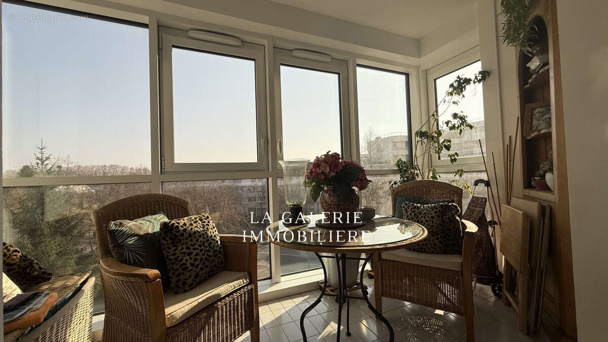 Appartement à SURESNES