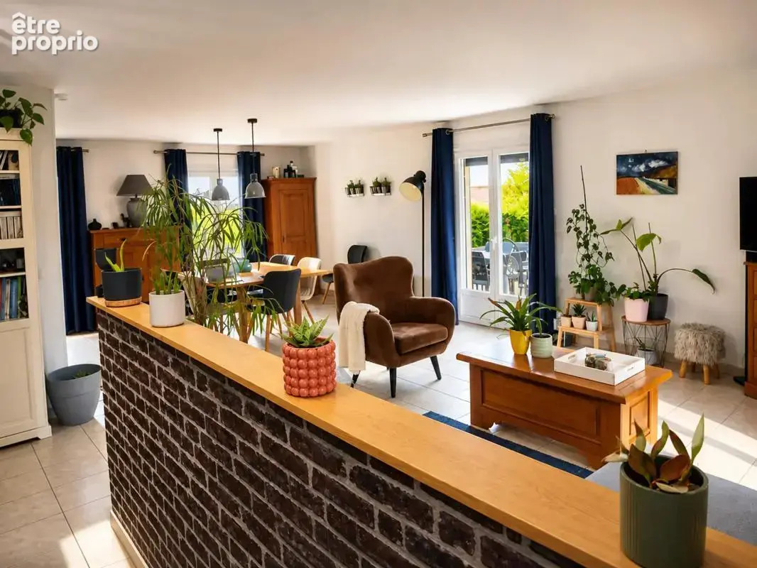 Maison de 5 pièces de 121 m² à Saint-Martin-Belle-Roche - photo 5