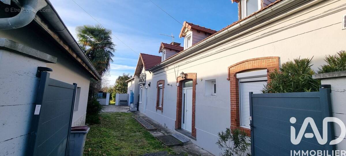 Photo 1 - Maison à TARBES