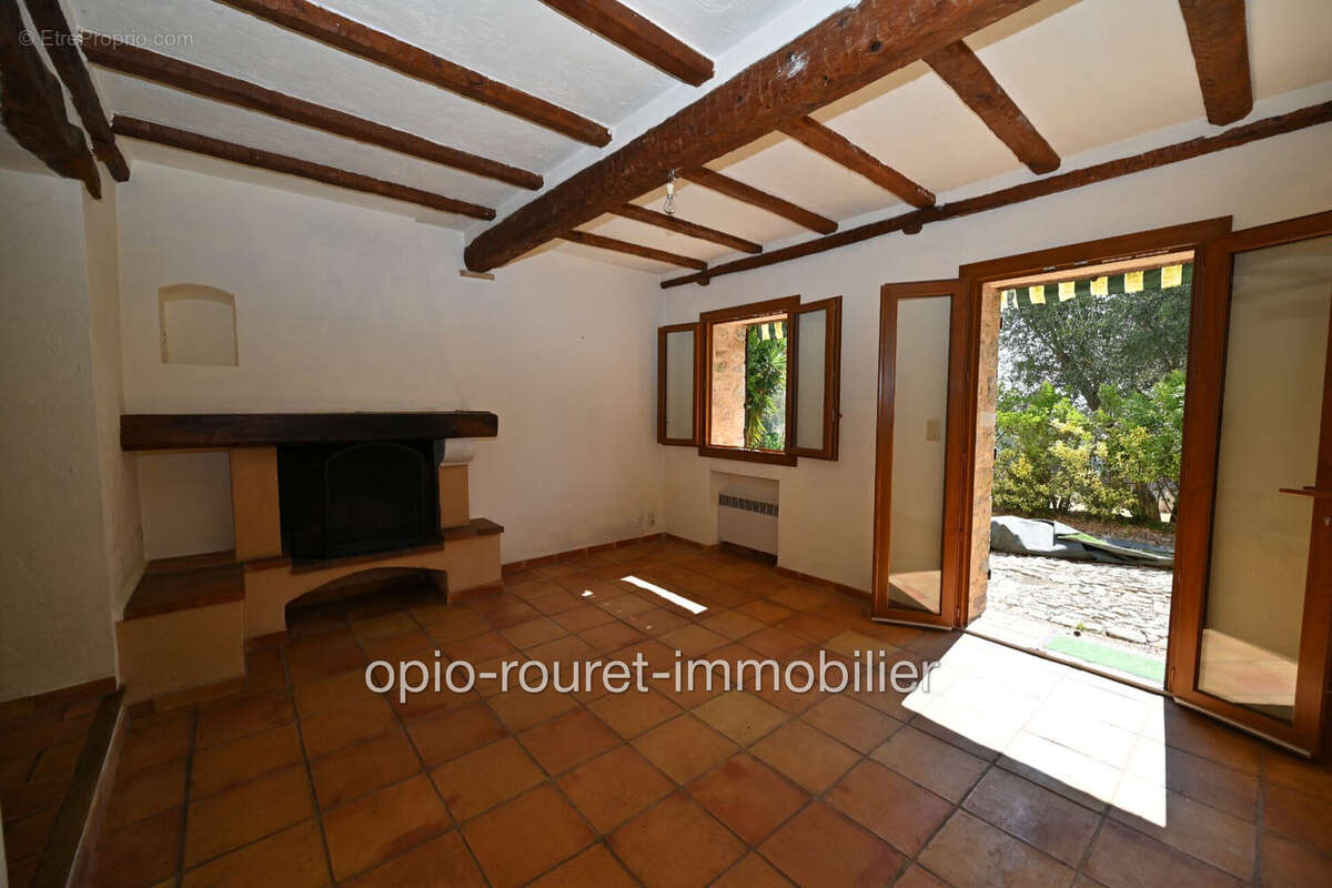 Maison 117 m² à Le Rouret  - photo 9