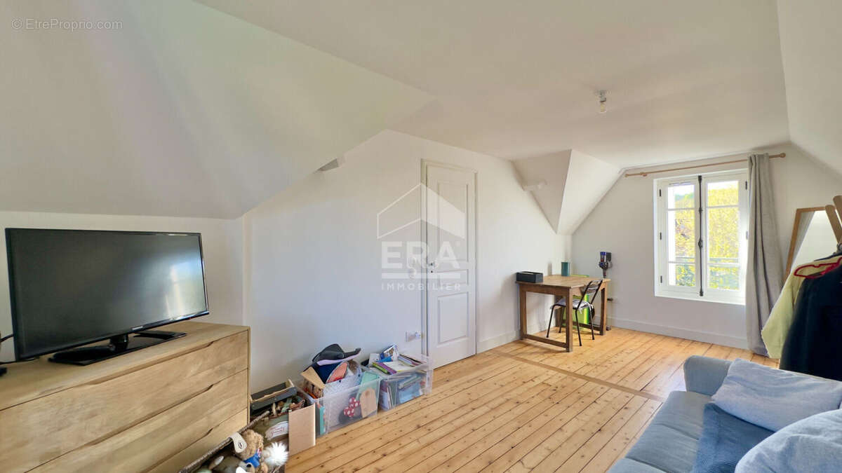 Maison à JUVISY-SUR-ORGE