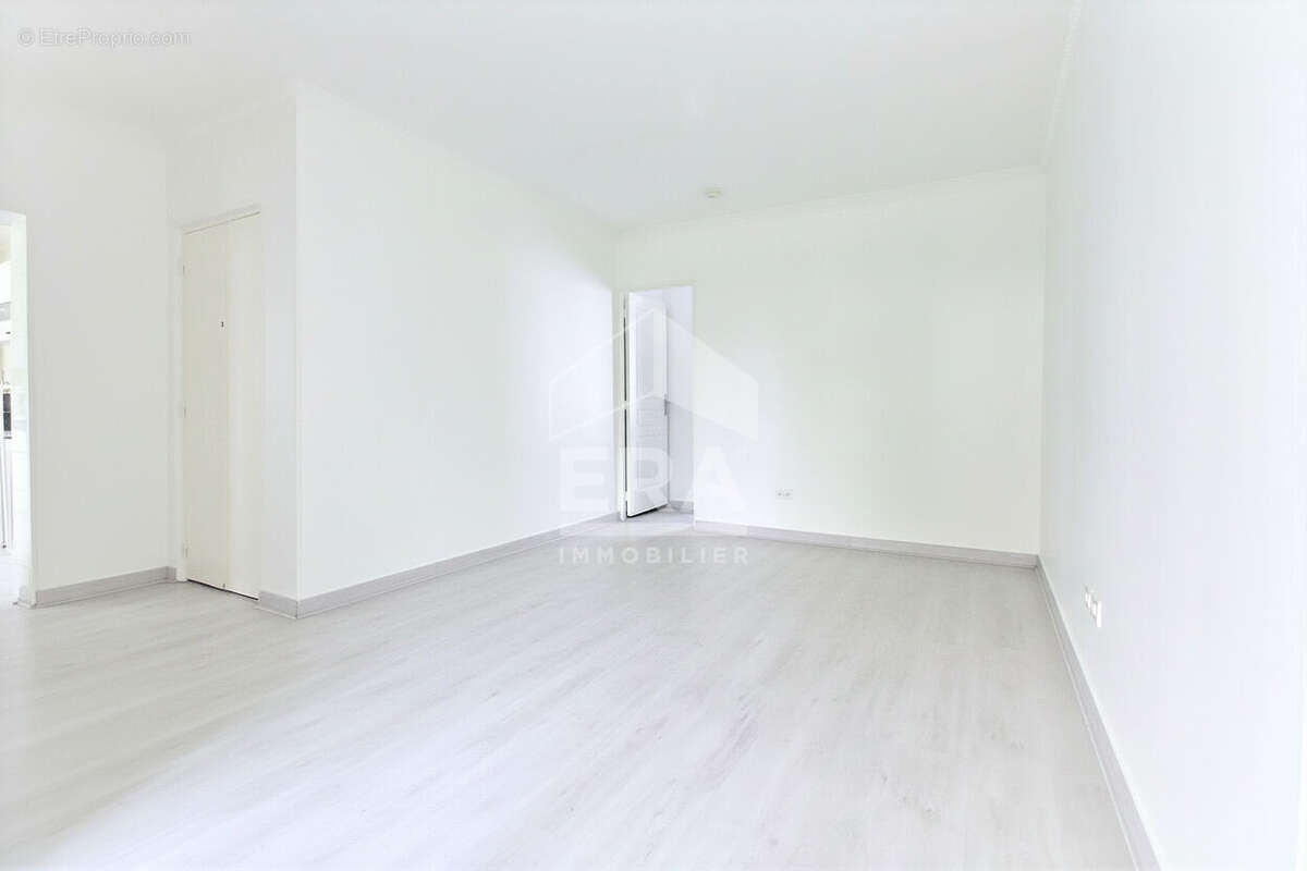 Appartement à L'ILE-SAINT-DENIS