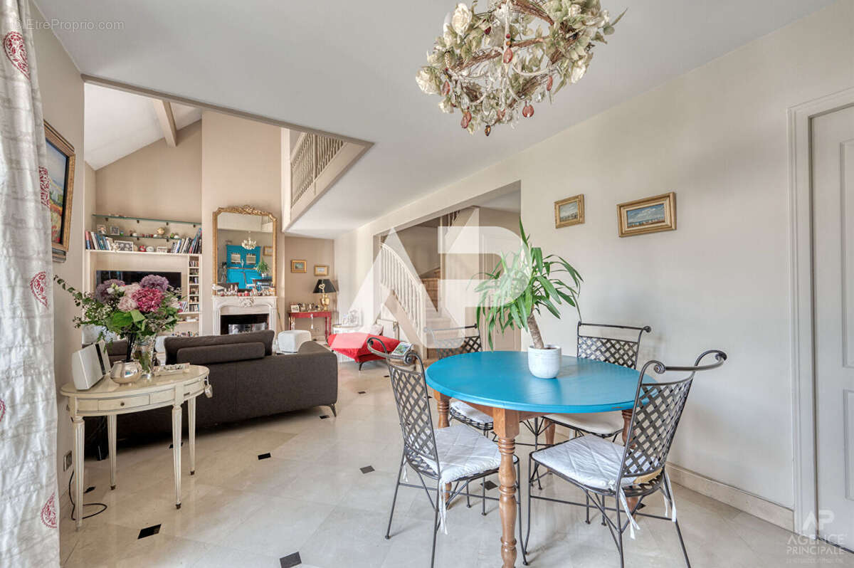 Maison à RUEIL-MALMAISON