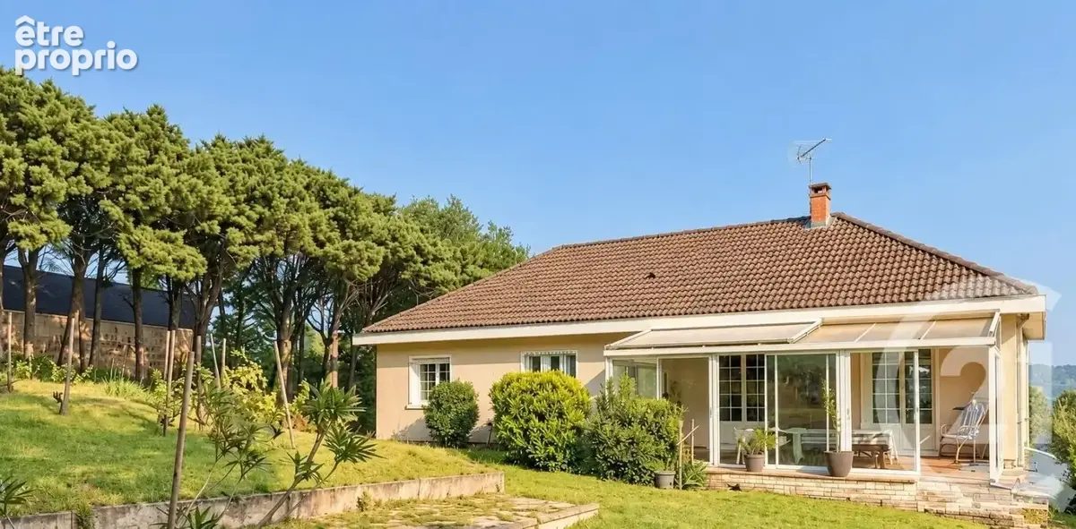 Maison à SAINT-CYR-SUR-LE-RHONE
