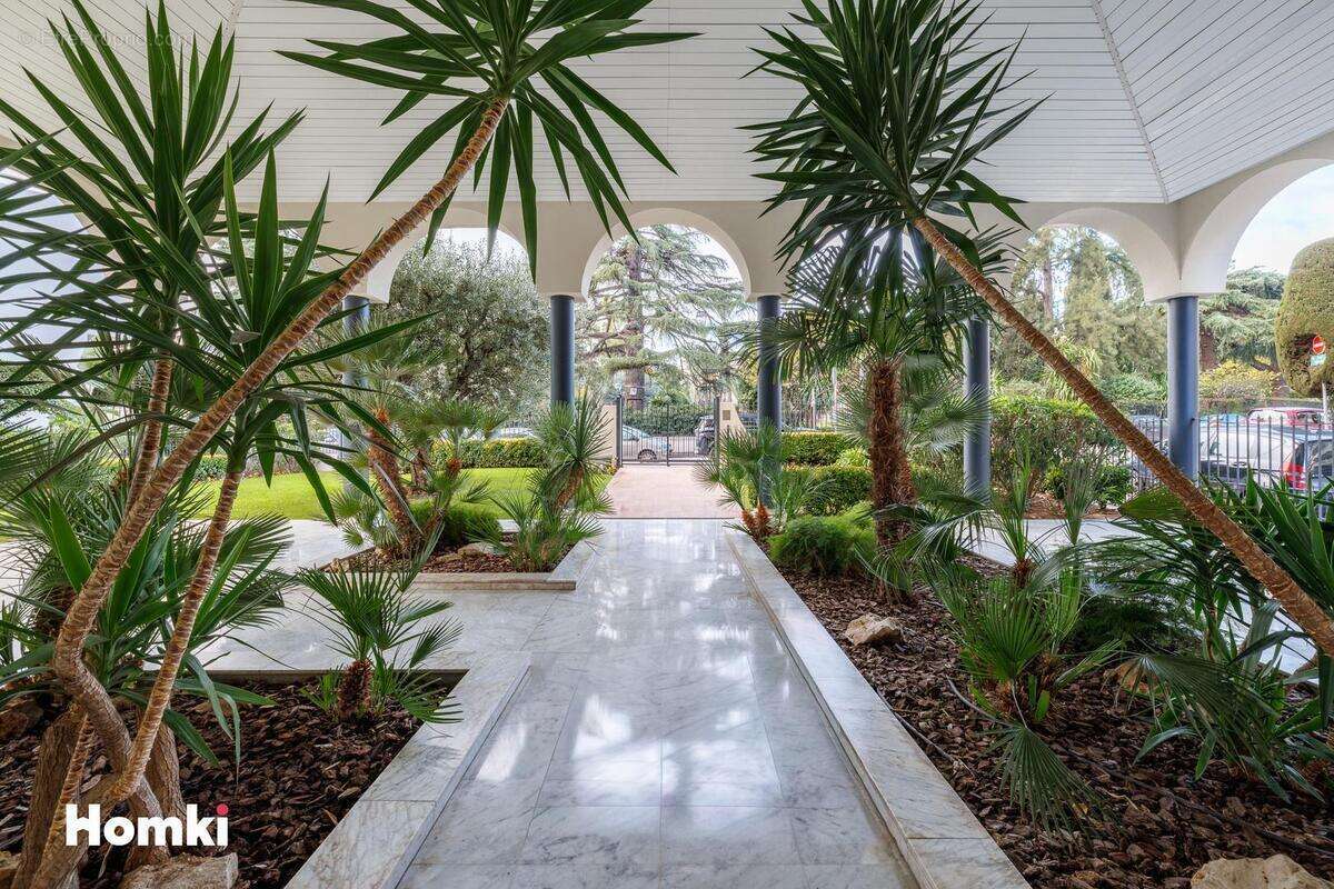 Appartement à LE CANNET