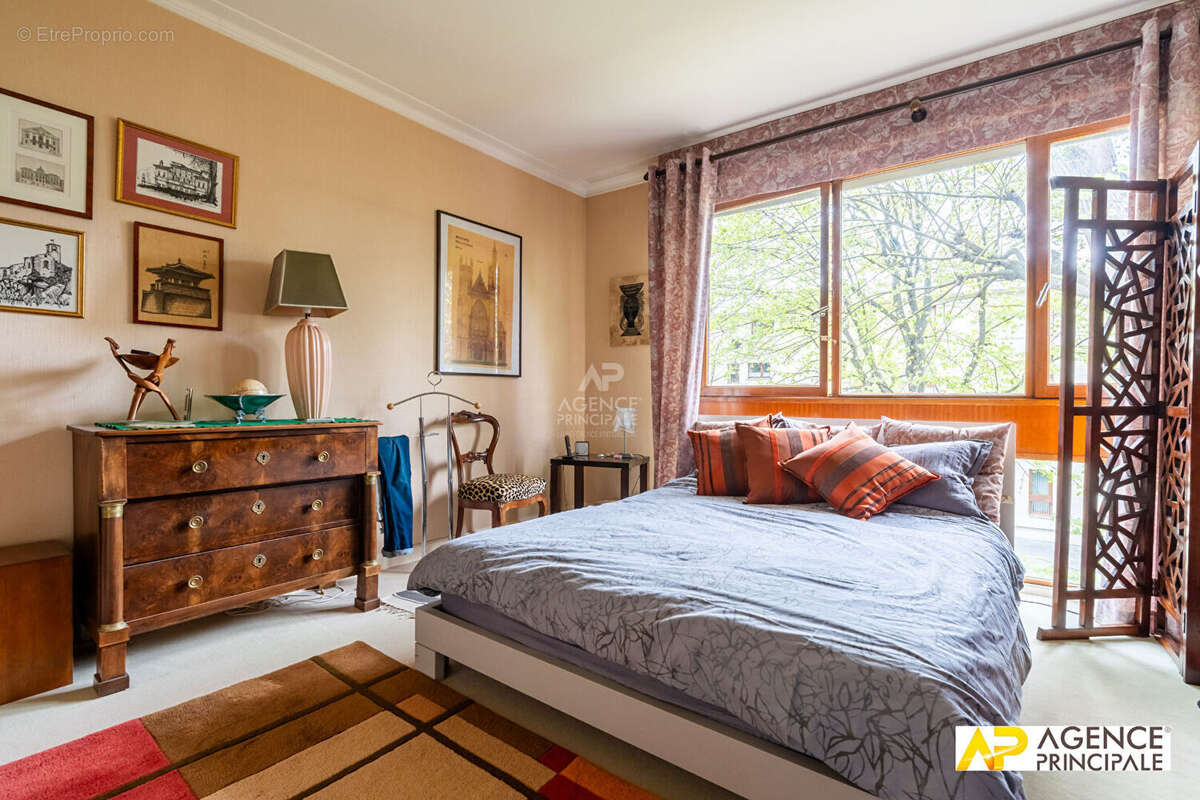 Appartement à MAISONS-LAFFITTE