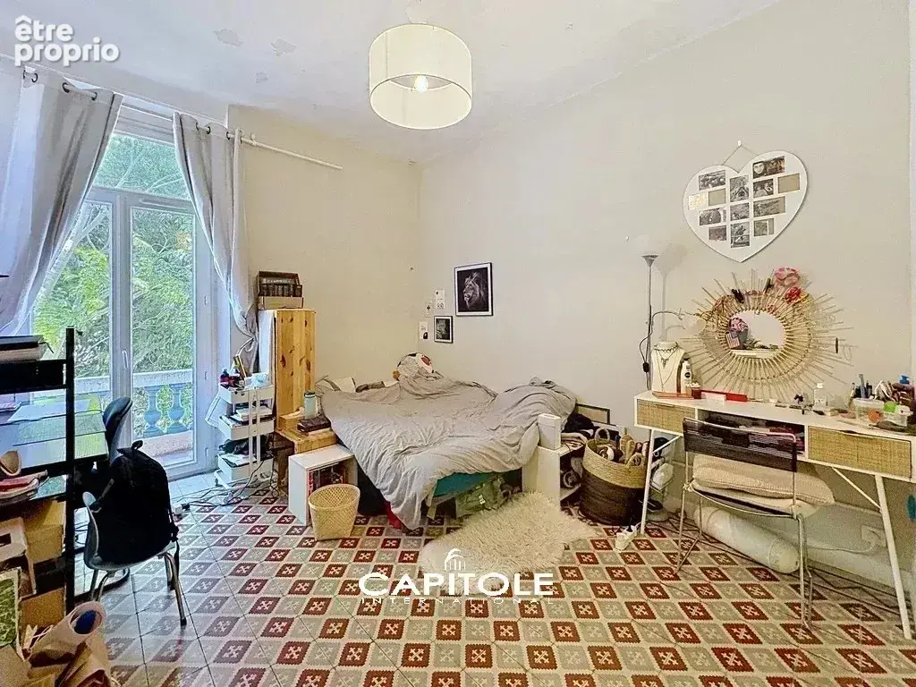 Exclusivité - Grand appartement bourgeois climatisé en centre-ville,  128 m² , cave et parking sous-sol. - photo 13