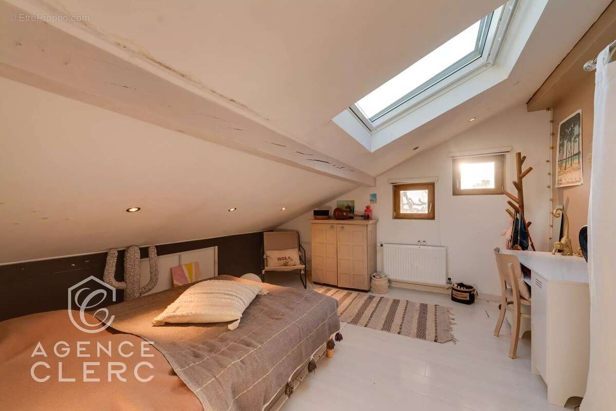 Maison à MENTHON-SAINT-BERNARD