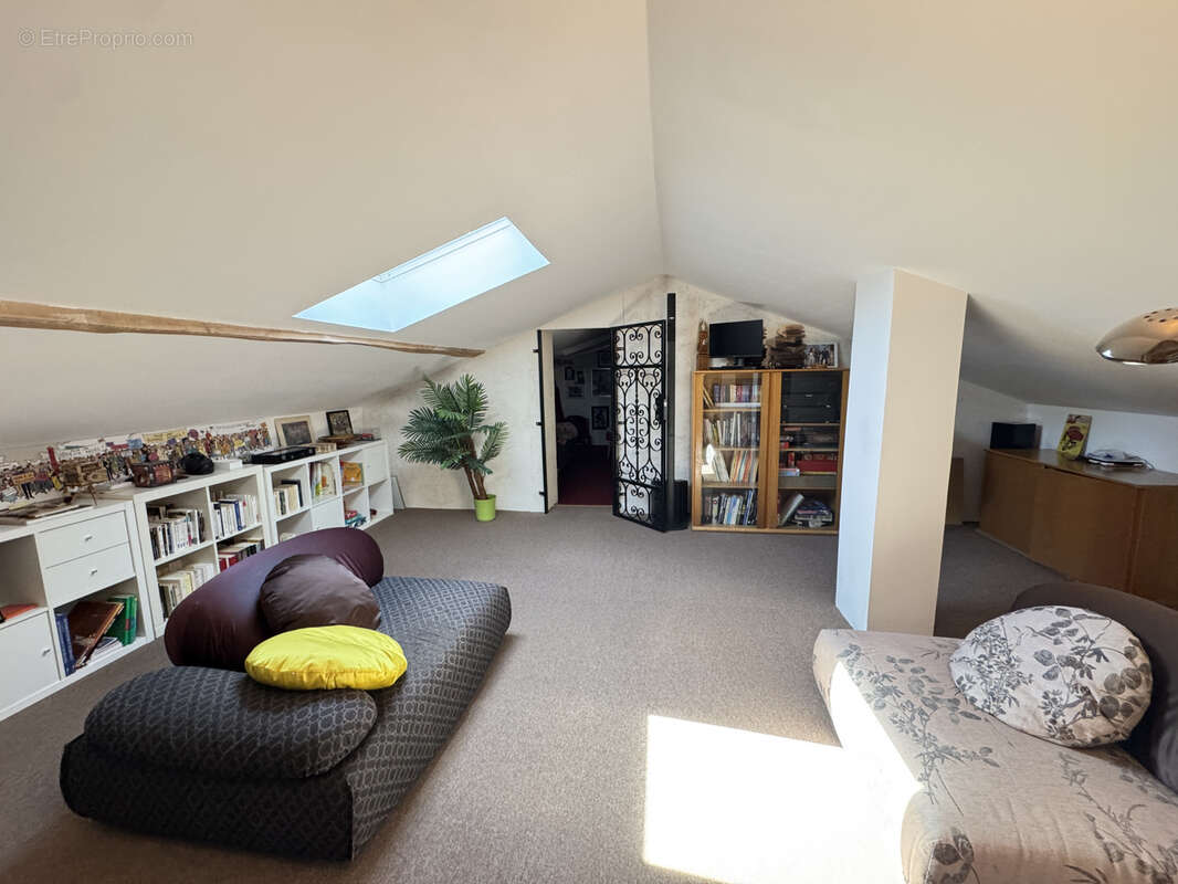 Maison à LA MOTTE-DU-CAIRE