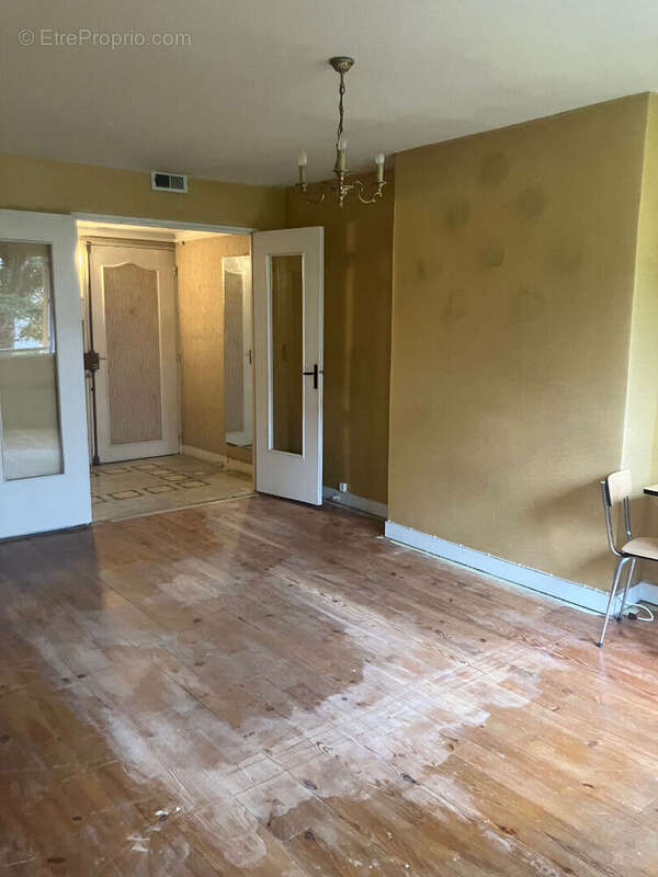 Appartement à SURESNES