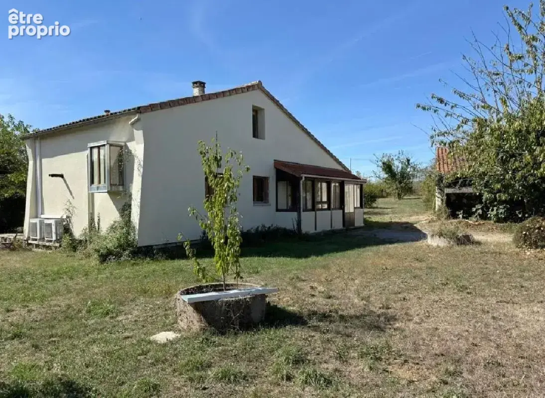 Maison 5 pièces 104 m² à vendre à Verteuil-Sur-Charente (16510) - photo 4
