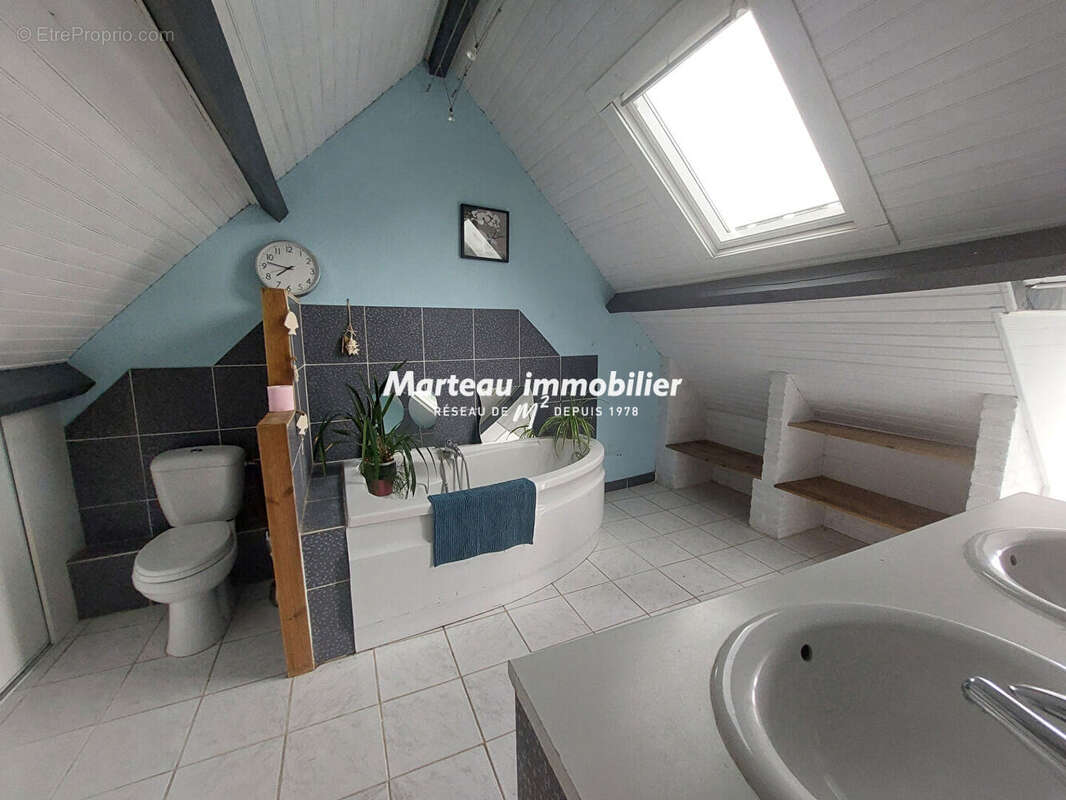 Maison à SAINT-BIEZ-EN-BELIN