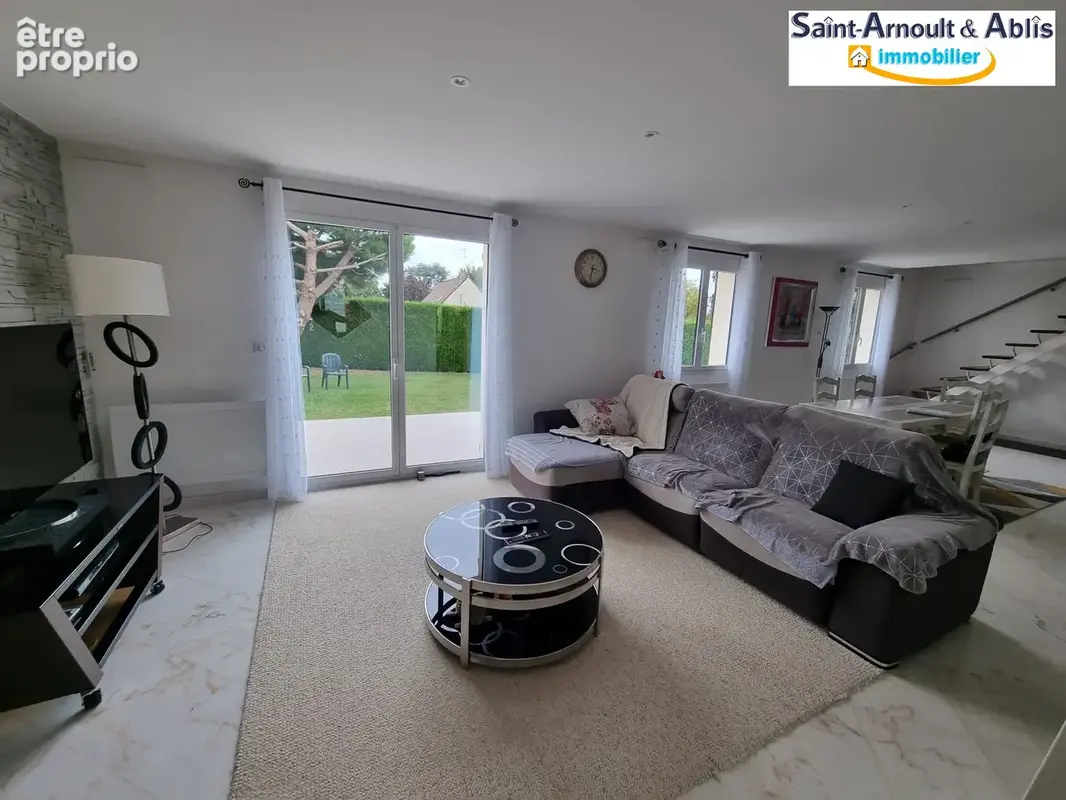 Maison 135 m² à Saint-Arnoult-En-Yvelines  - photo 6