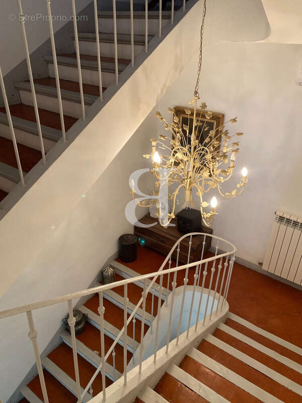 Maison à PERNES-LES-FONTAINES