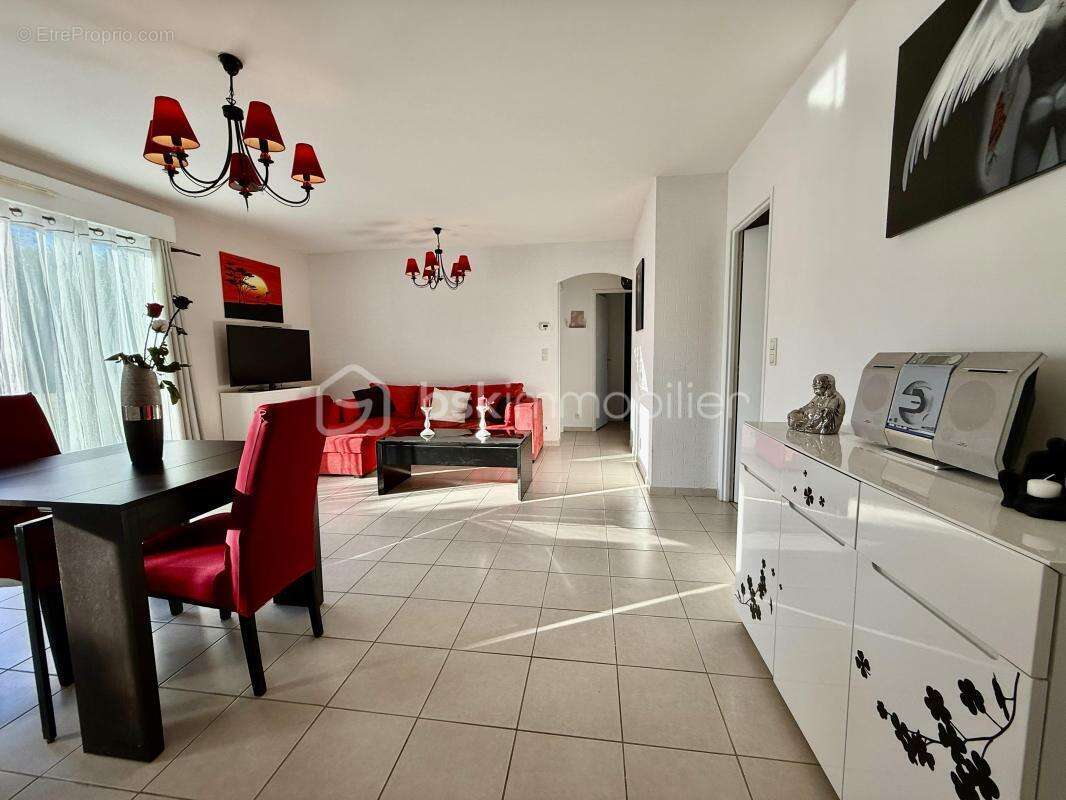 Maison à CORME-ROYAL