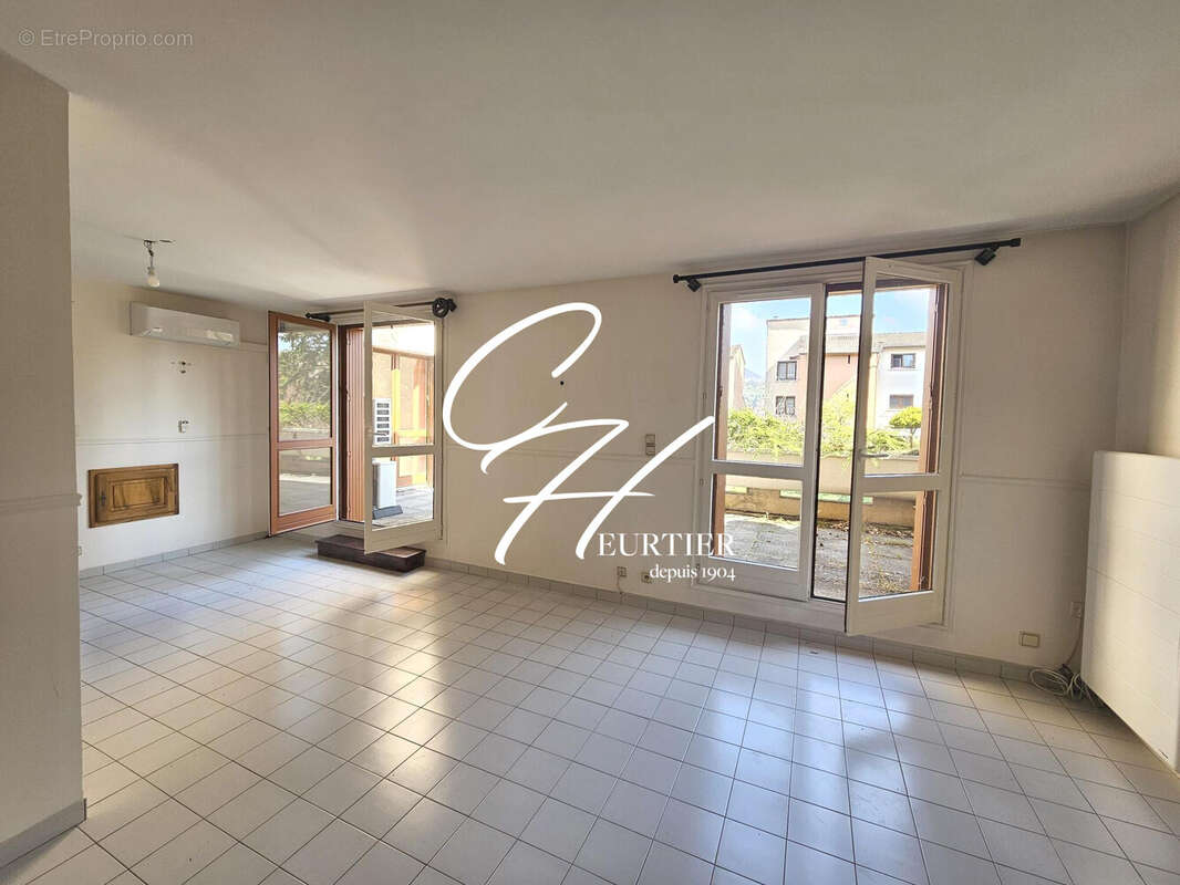 Appartement à VOIRON