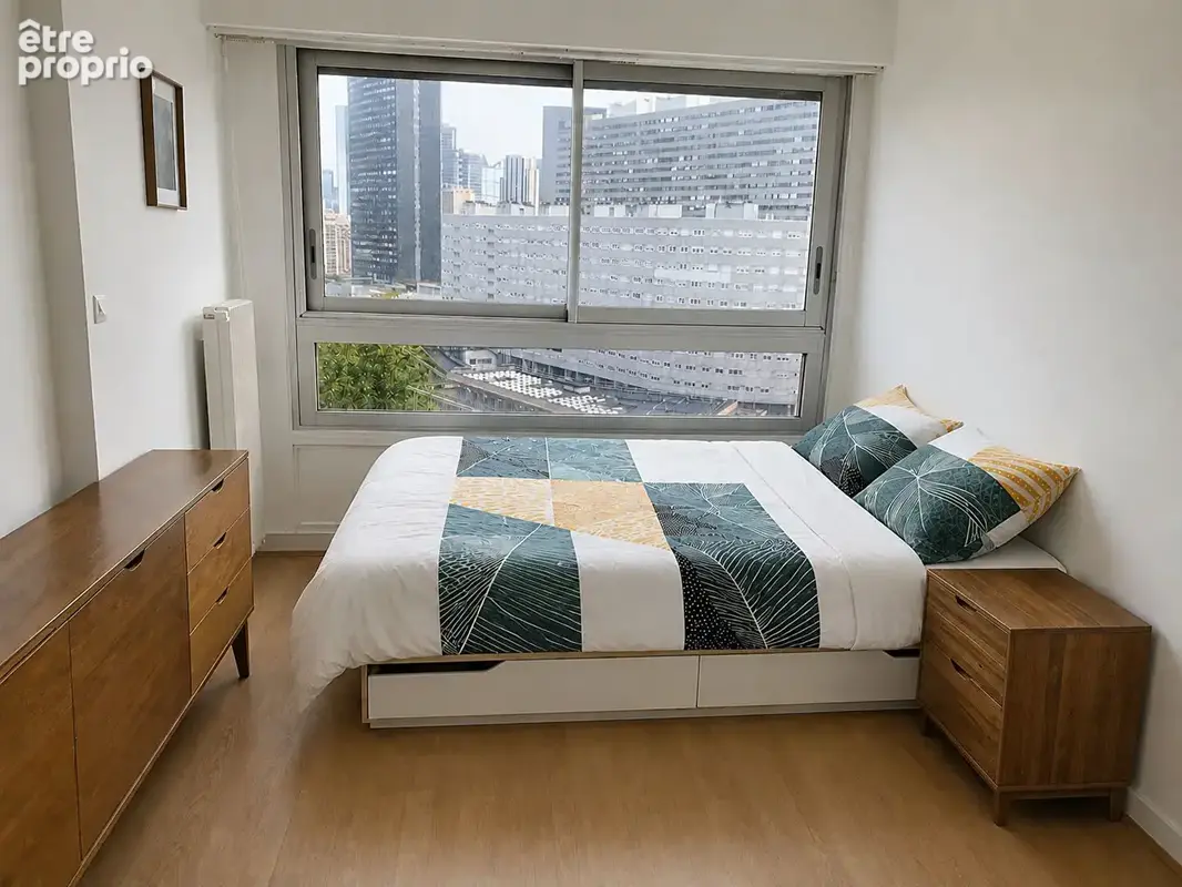 Appartement à COURBEVOIE