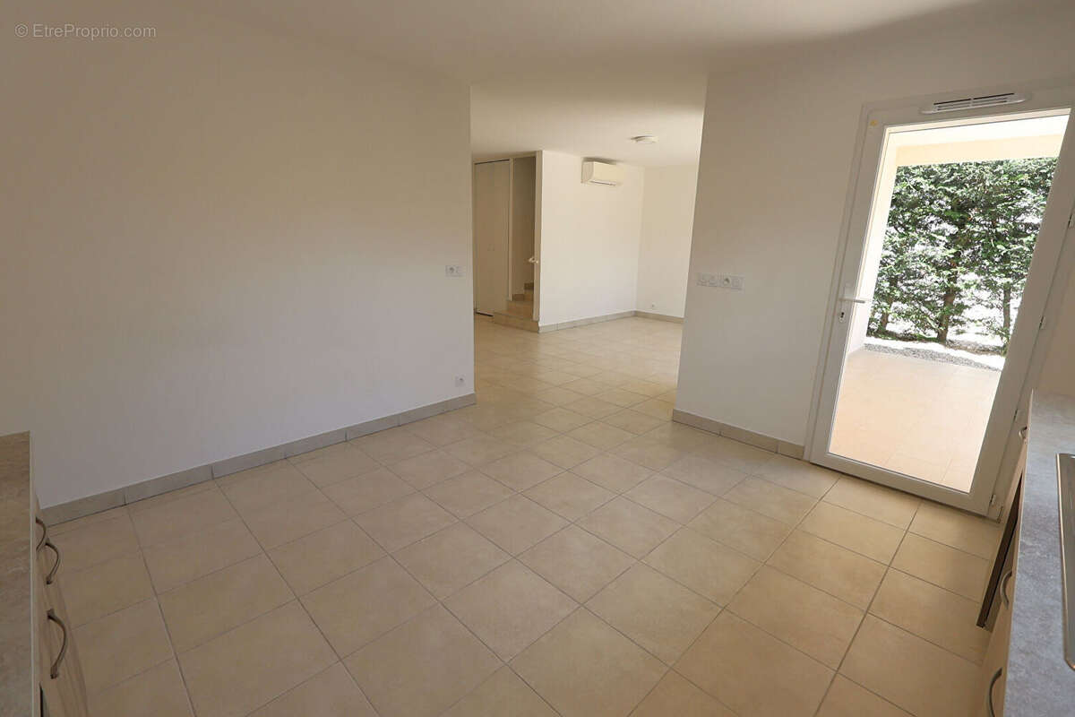 Villa Speracedes 5 pièce(s) 95 m² avec jardin - photo 5