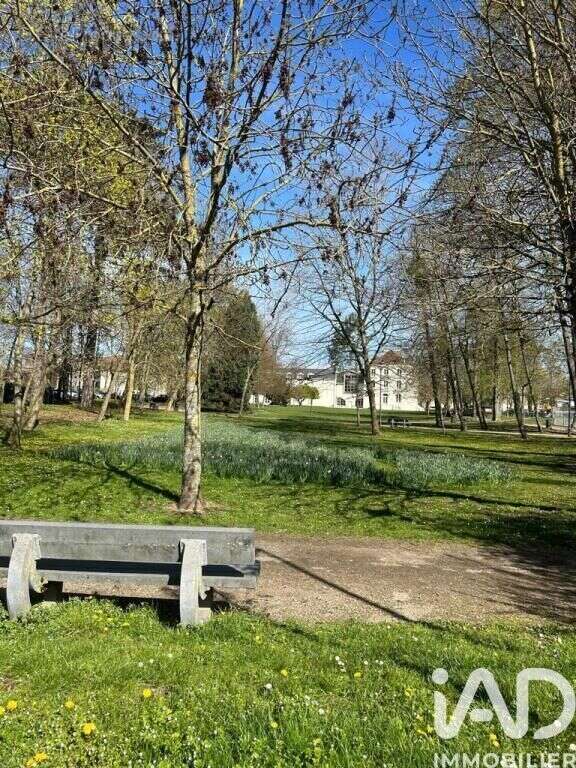 Photo 9 - Appartement à LE PLESSIS-BOUCHARD