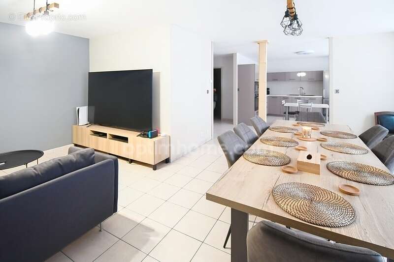 Appartement à LONGLAVILLE