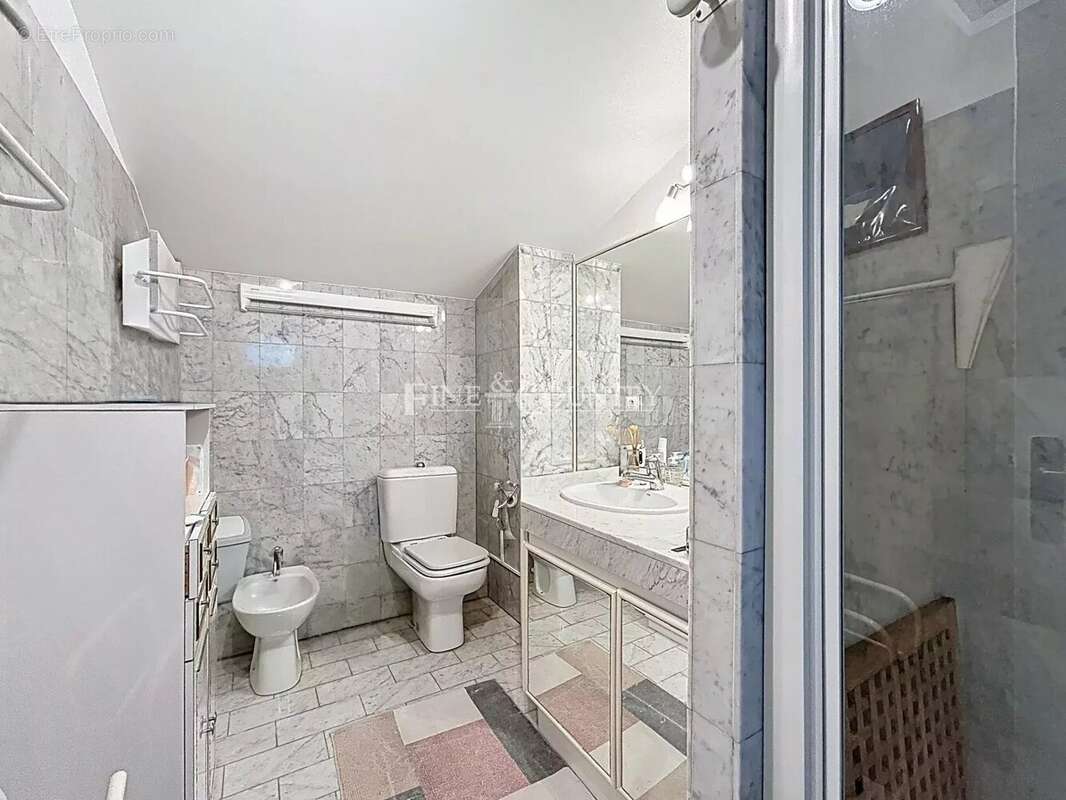 Vente Appartement 4 pièces avec terrasse - photo 17