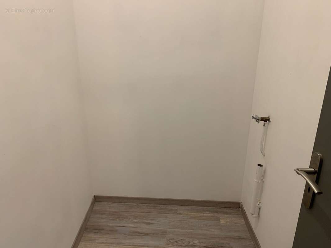 cellier fermé - Appartement à AUCH