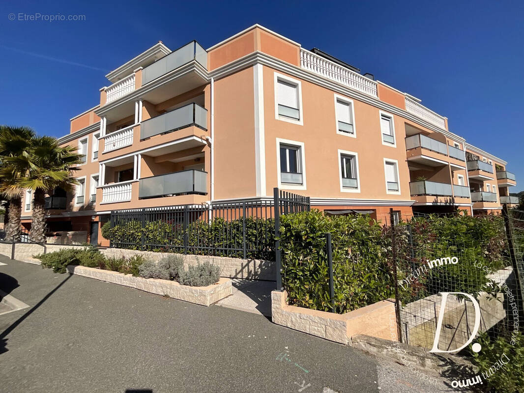 Appartement à HYERES
