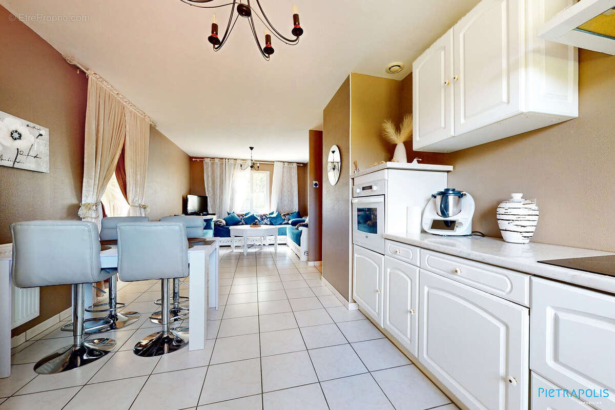 Maison 123 m² à Saint-Remy  - photo 6