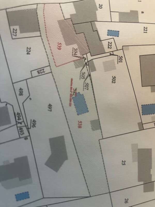 Terrain à BEYCHAC-ET-CAILLAU