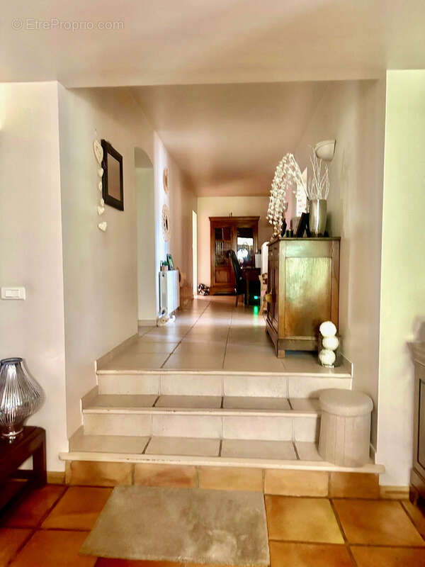 Maison à SUZE-LA-ROUSSE