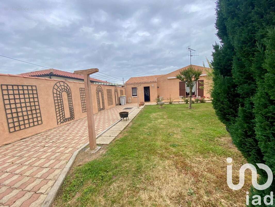 Photo 2 - Maison à ECHILLAIS