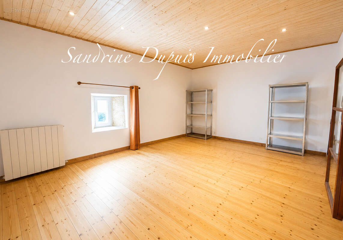 Maison charentaise   5 chambres   Gîte indépendant   Dépendance de 51 m - photo 9