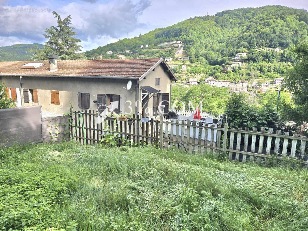 Maison à LE CHEYLARD