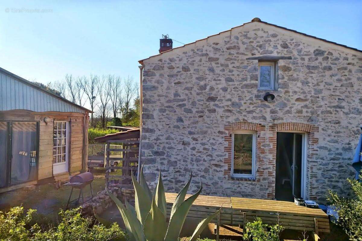 Maison à LEGE