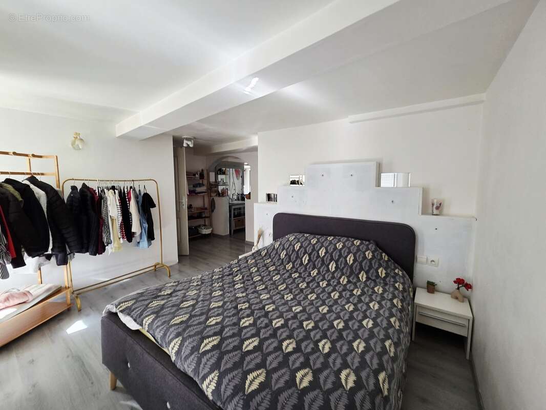 Maison à SAINT-CHINIAN