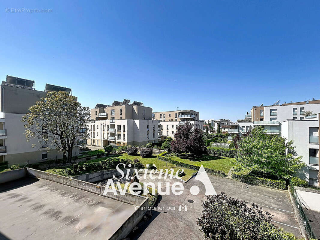 Appartement à DECINES-CHARPIEU