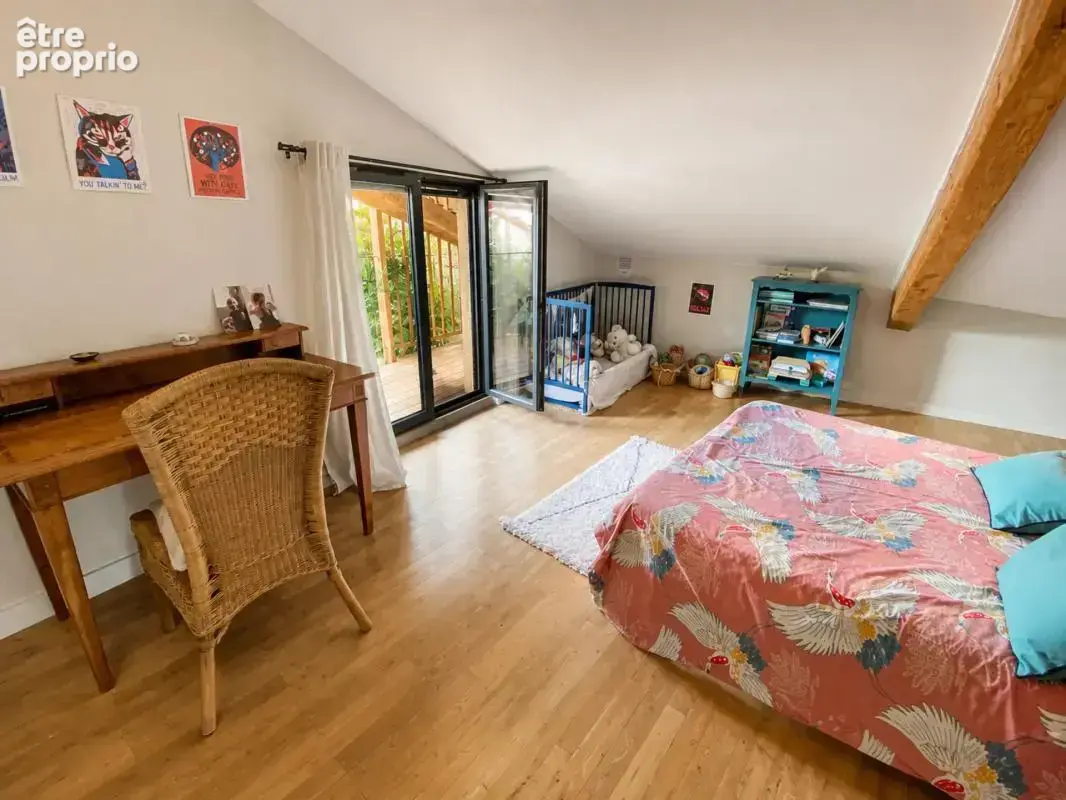 Maison 4 chambres de 212 m² à Saint-Fraigne - photo 15