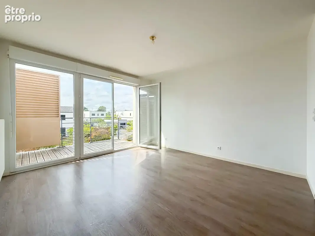 APPARTEMENT T3 COUËRON - 64 m2   Balcon, 2 parkings & local vélo privatif - photo 2
