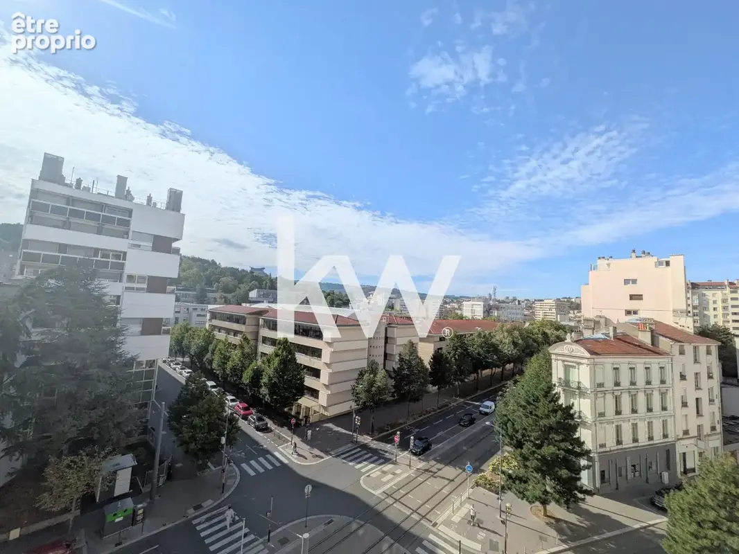 Appartement 4 pièces 107 m² à vendre à Saint-Etienne (42000) - photo 3
