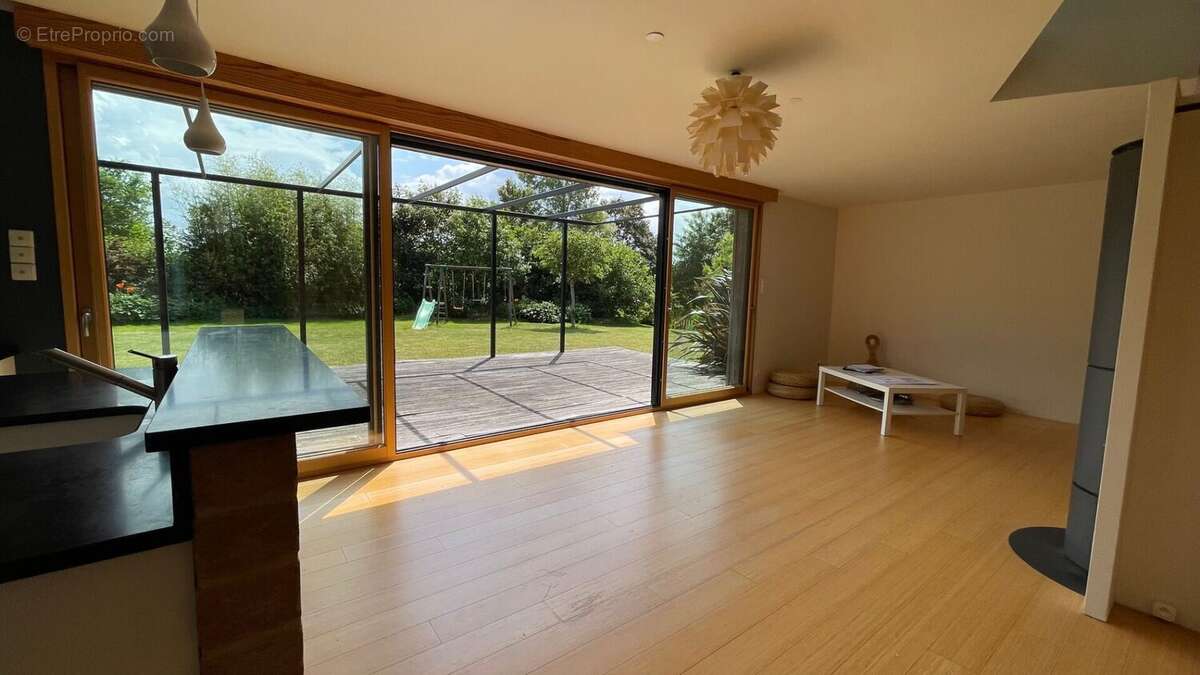 Maison à SAINT-BAUDELLE