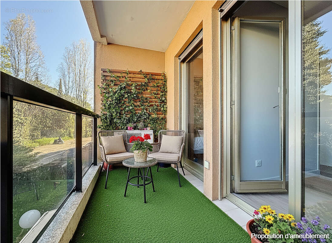 Appartement à MOUGINS
